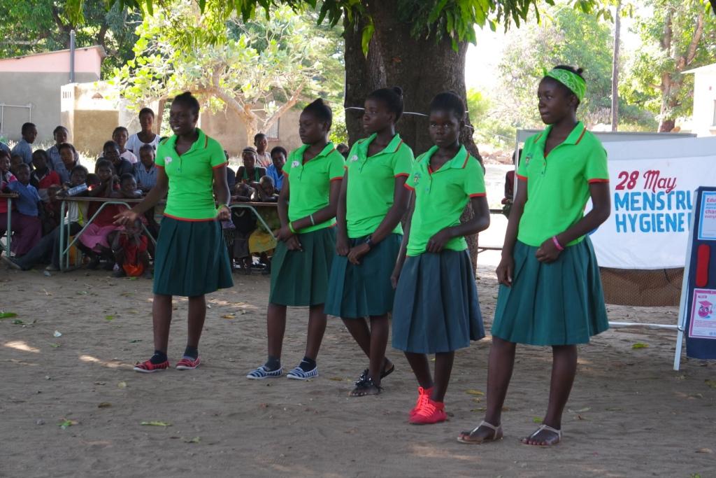 Dancing Group Mfuwe