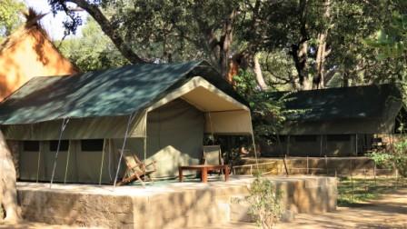 Croc Valley Camp River Tents